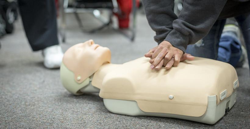 Top 5 Things to Consider Before Buying CPR Manikins - Mannequin Mall