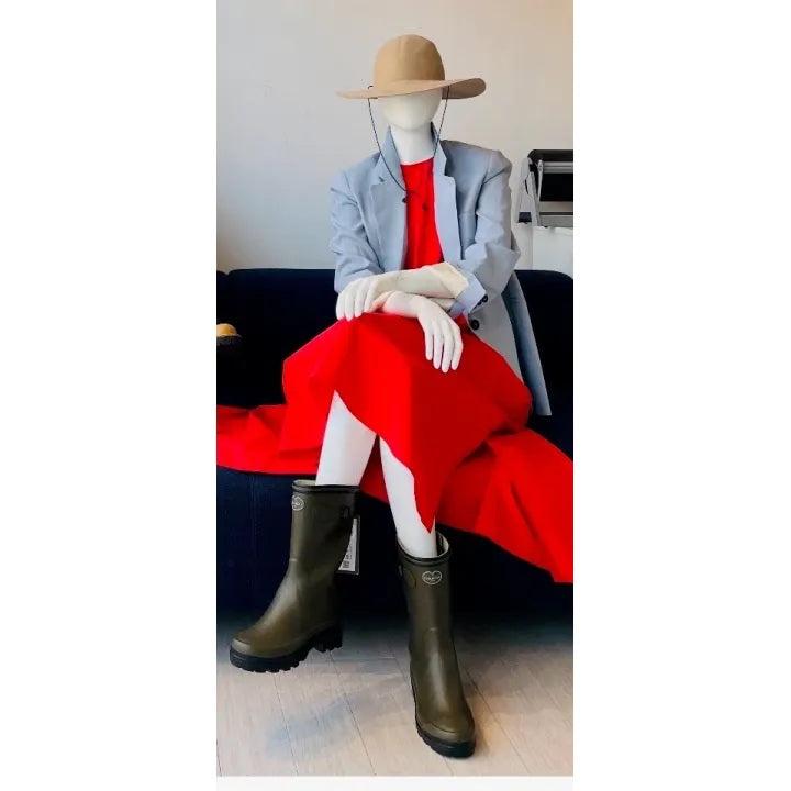 Egghead Female Sitting Mannequin MM-SFW79E-WT