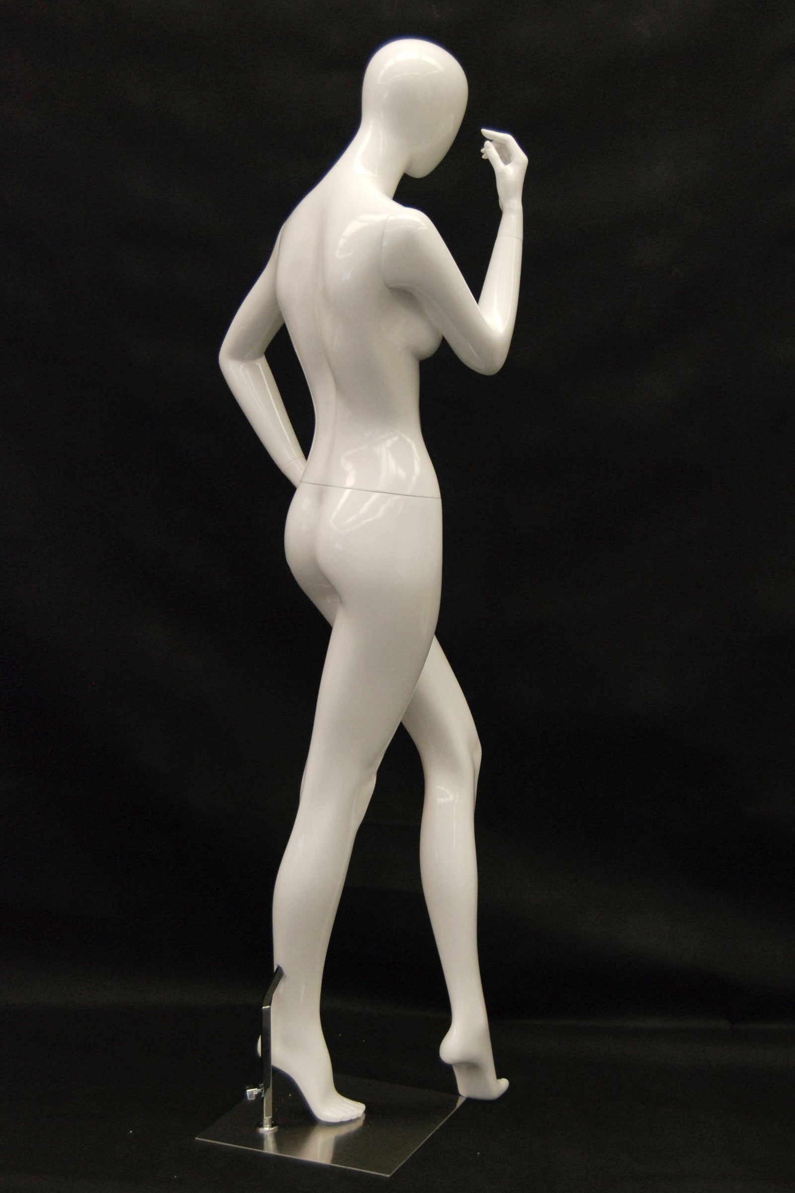 Egghead Female Mannequin MM-RC8 - Mannequin Mall