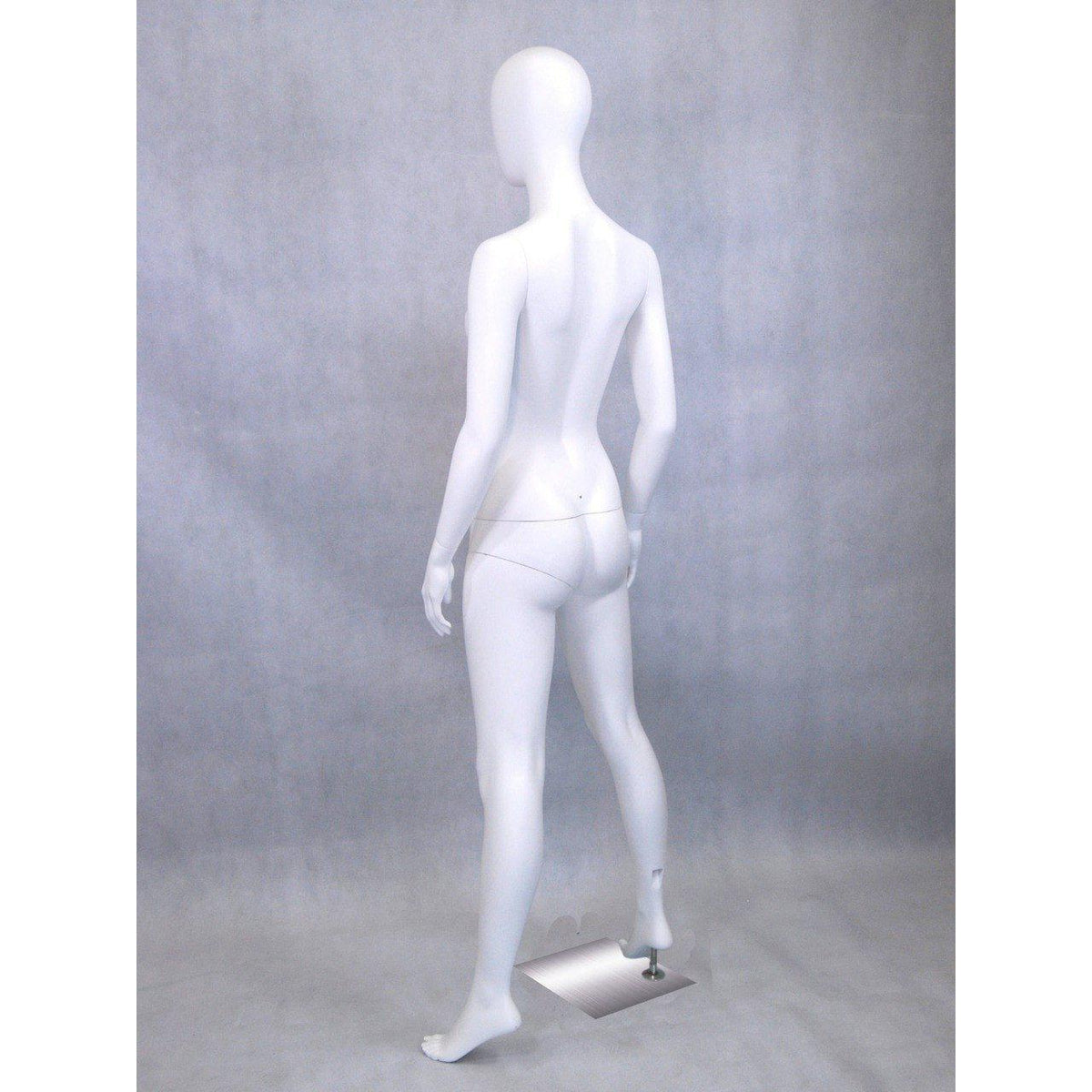 Egghead Female Mannequin MM-RGF11W - Mannequin Mall