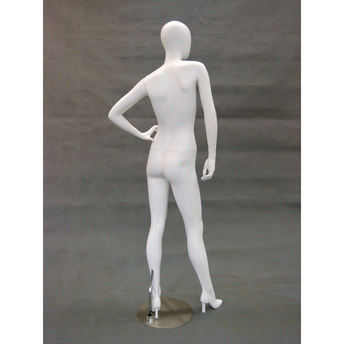 Egghead Female Mannequin MM-RGS7W1 (Built In Heel) - Mannequin Mall